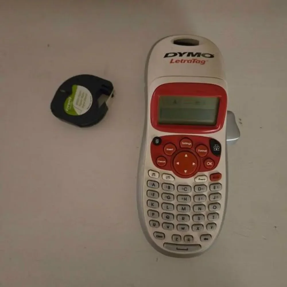 DYMO LetraTag 100H Handheld Label Maker